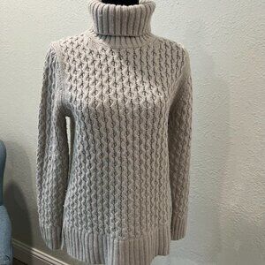 J. Crew Beige Turtle Neck Sweater Size Small